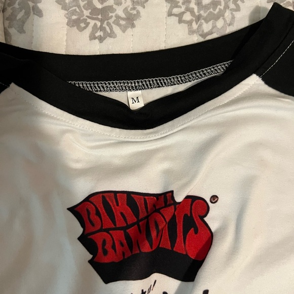 Graphic top - Picture 3 of 3